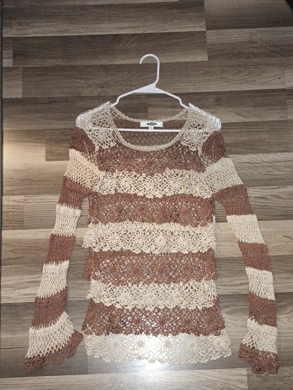 Joanna U.S.A Women's Crochet Flower Brown And Cream Long Sleeve Top. Size: L/XL